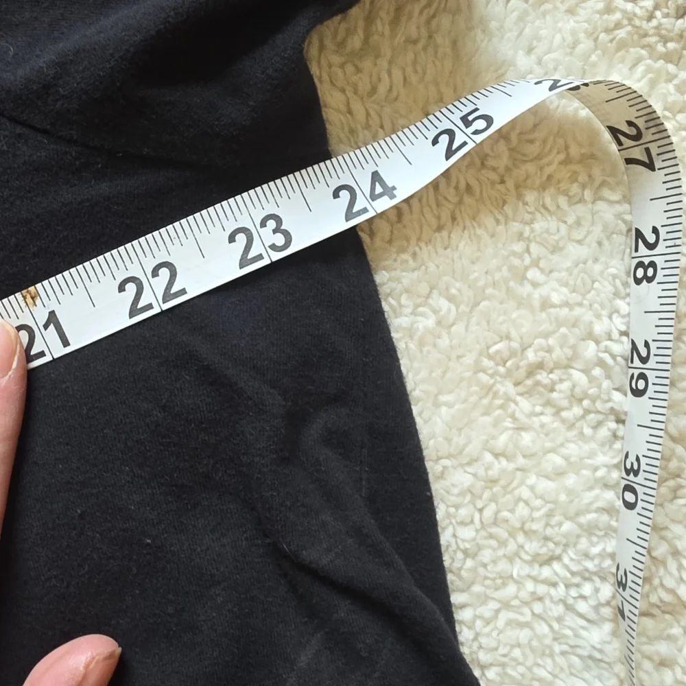 The North Face Women's Black Tee with White Logo - Picture 4 of 5